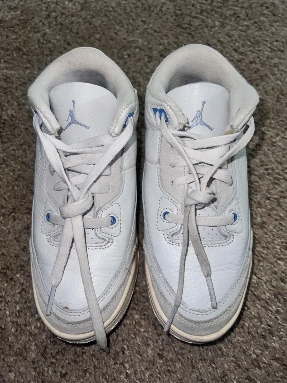Jordan 3 Retro UNC Blue sneakers